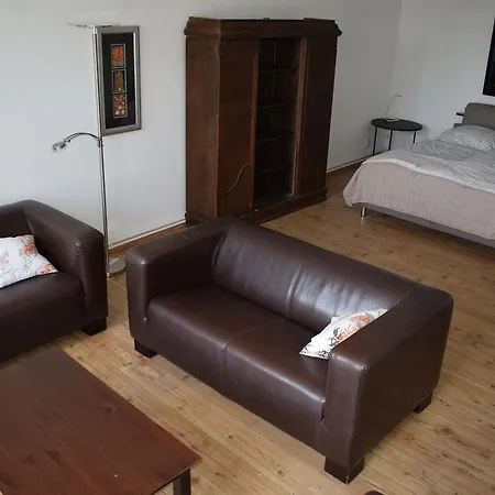 Auf Der Dominsel-domlinden Apartment